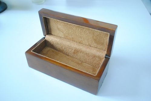 桦木木质包装材料 从原料到木盒的全程解析与应用指南